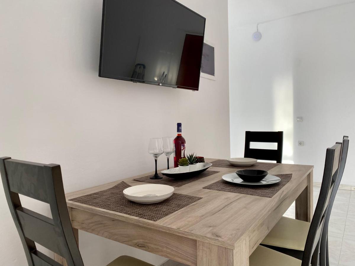 Central, Sunny & Spacious Apartment, In Kos, "1" ภายนอก รูปภาพ