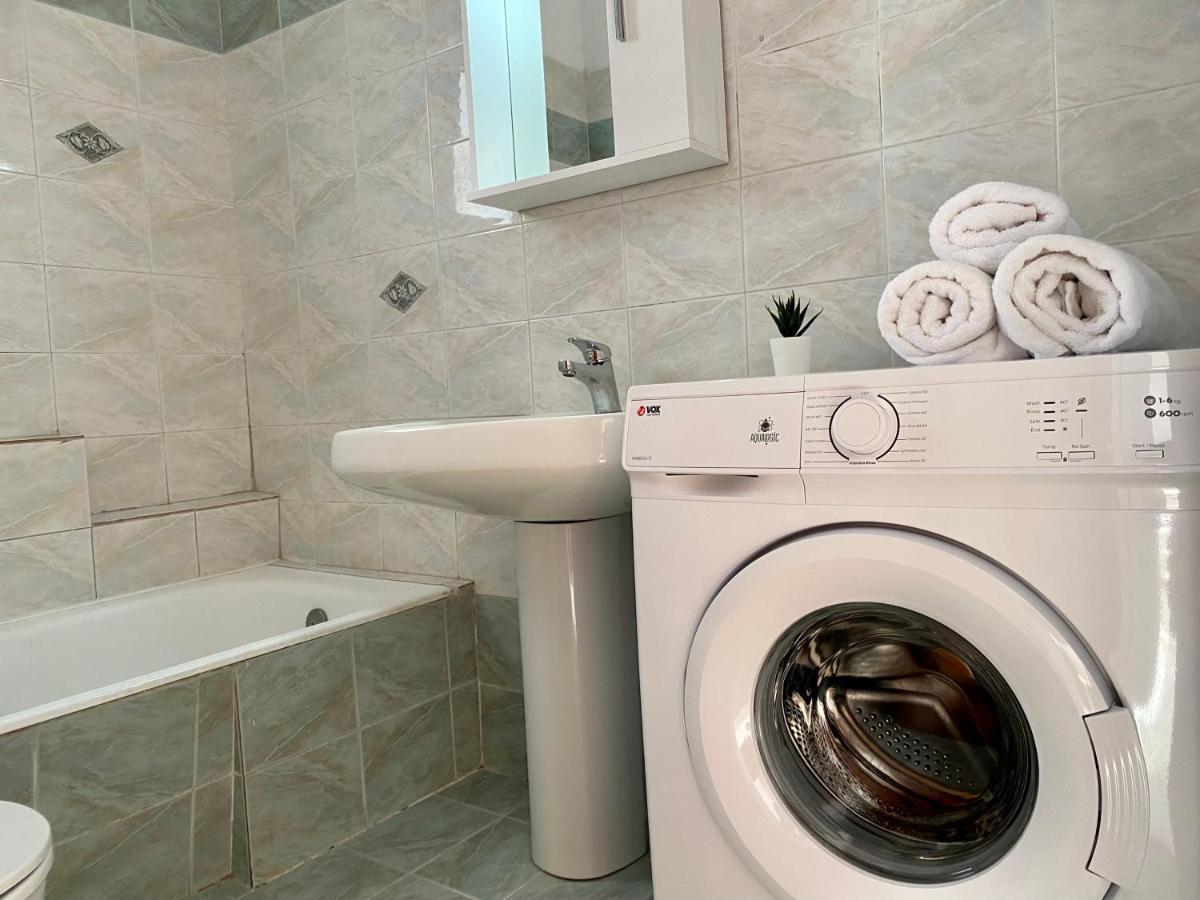 Central, Sunny & Spacious Apartment, In Kos, "1" ภายนอก รูปภาพ